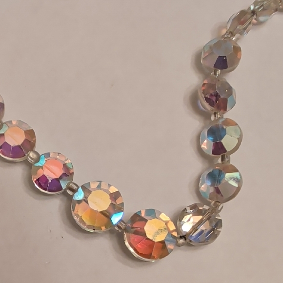 Vintage Aurora Borealis Necklace - Picture 2 of 9